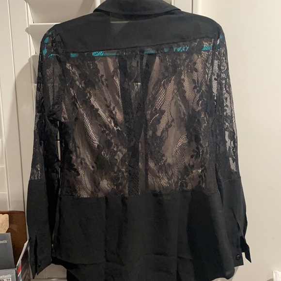 Fabulous lace dress shirt - Picture 5 of 5